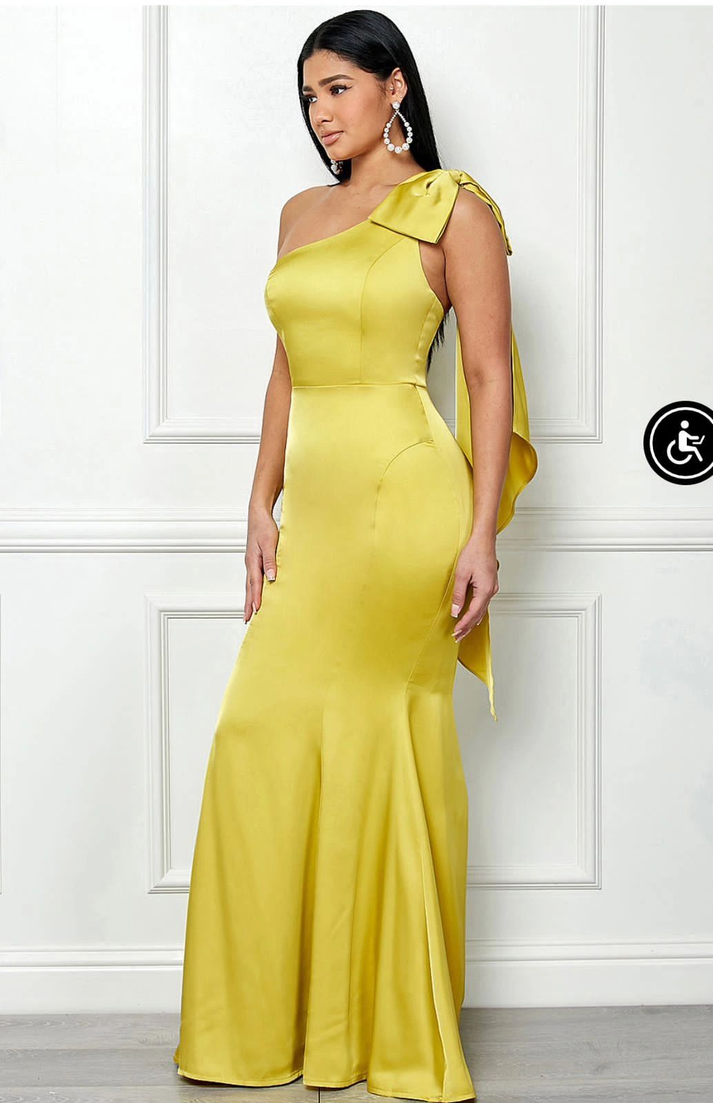 VESTIDO LAZO EN HOMBRO