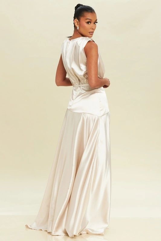 VESTIDO LARGO OLGADO SATIN