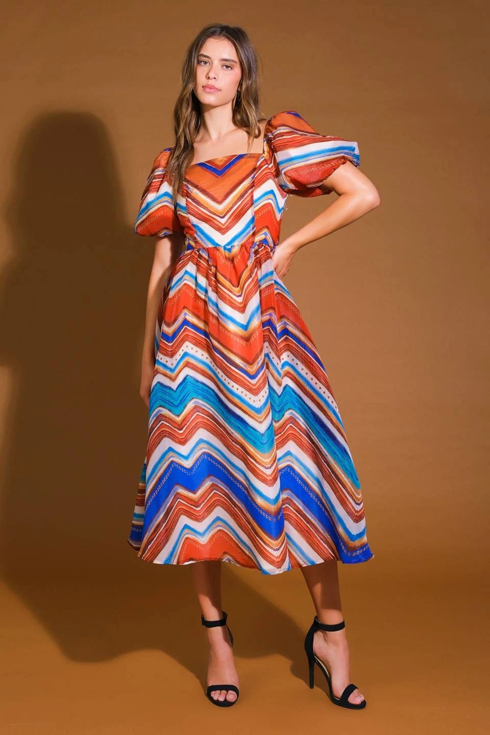 VESTIDO MANGA ABULLONADA