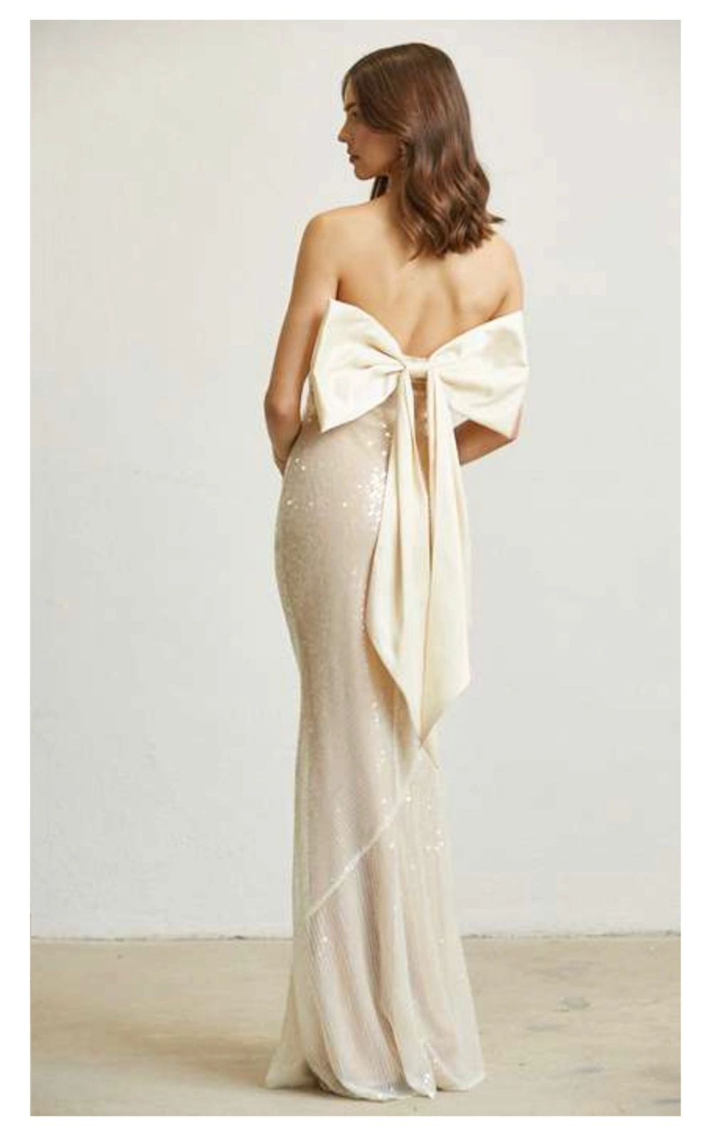 VESTIDO LAZO ESPALDA