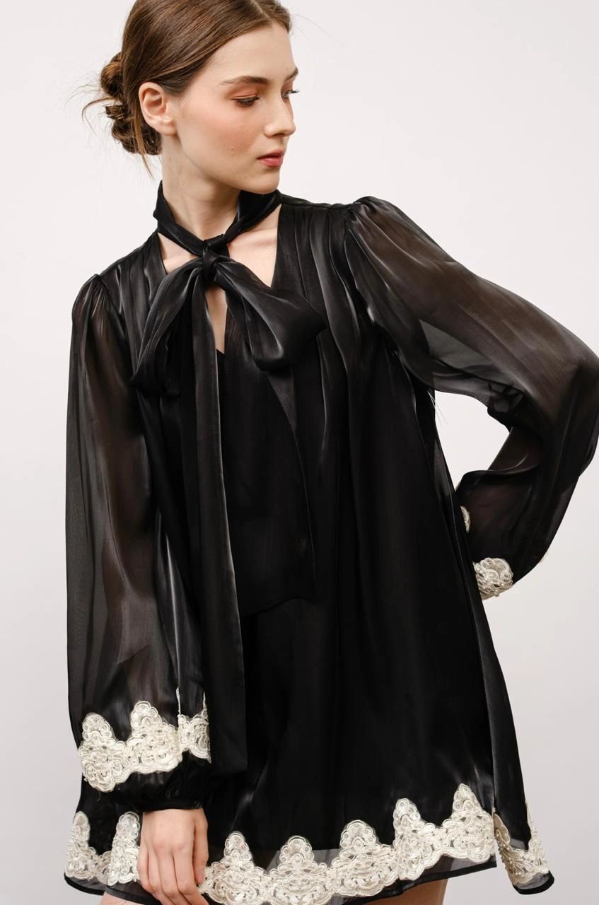 VESTIDO NEGRO CON ENCAJE