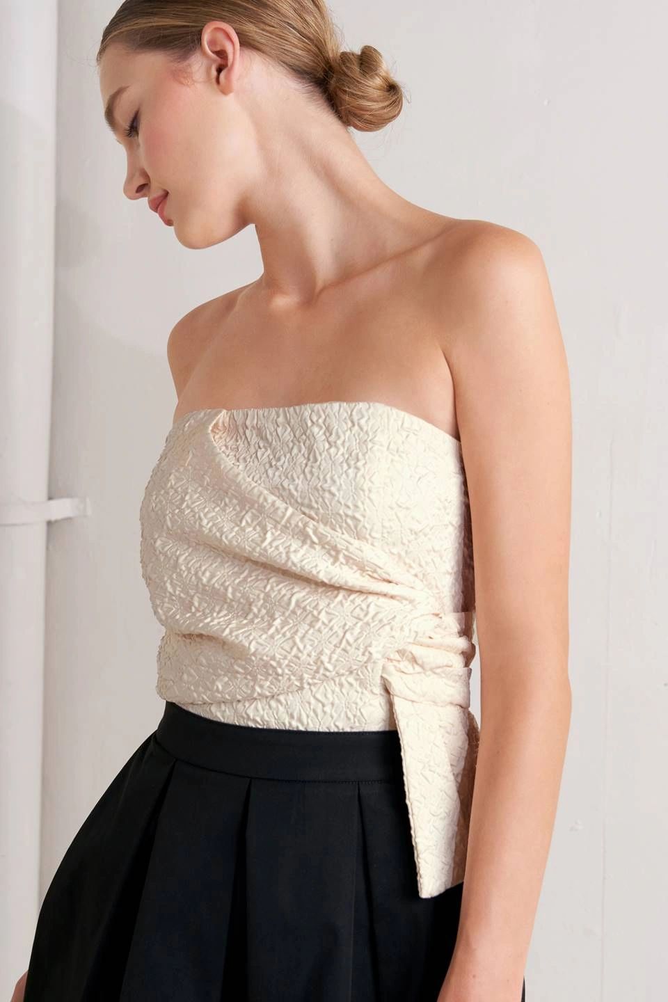 VESTIDO BEIGE/NEGRO