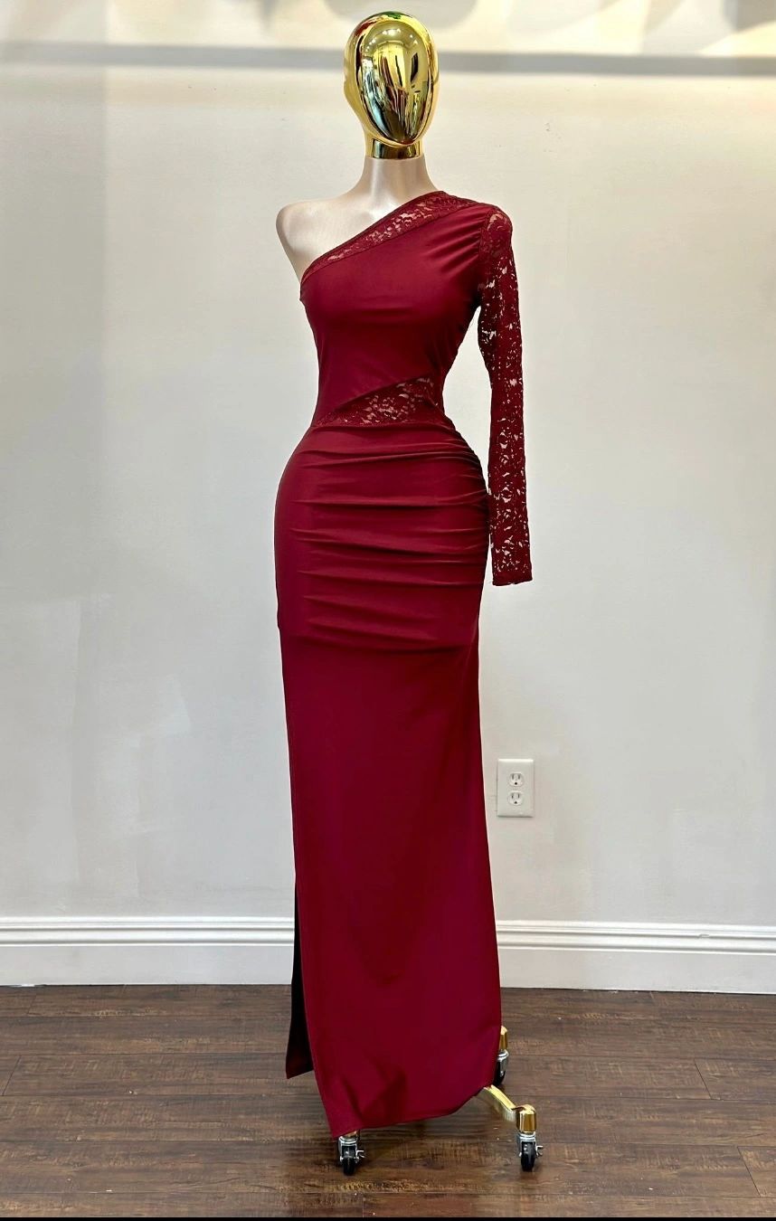 VESTIDO UN HOMBRO ENCAJE
