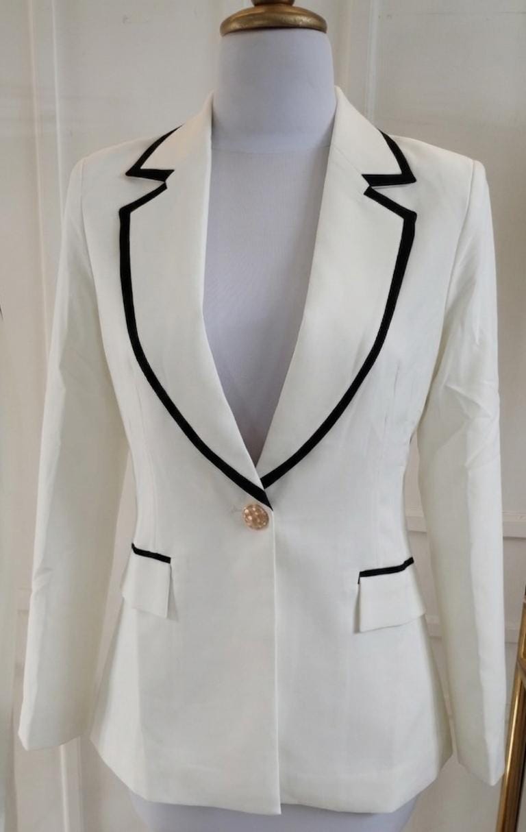 CONJUNTO SASTRE DELINEADO