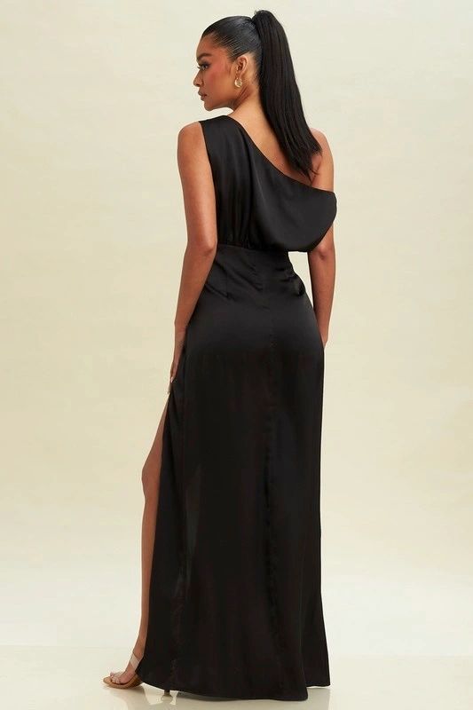 VESTIDO HOMBRO OLGADO