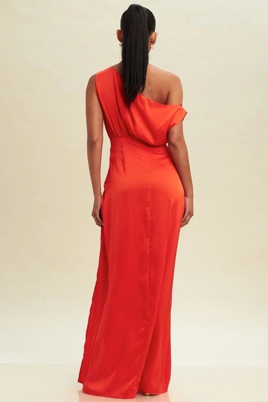 VESTIDO HOMBRO OLGADO