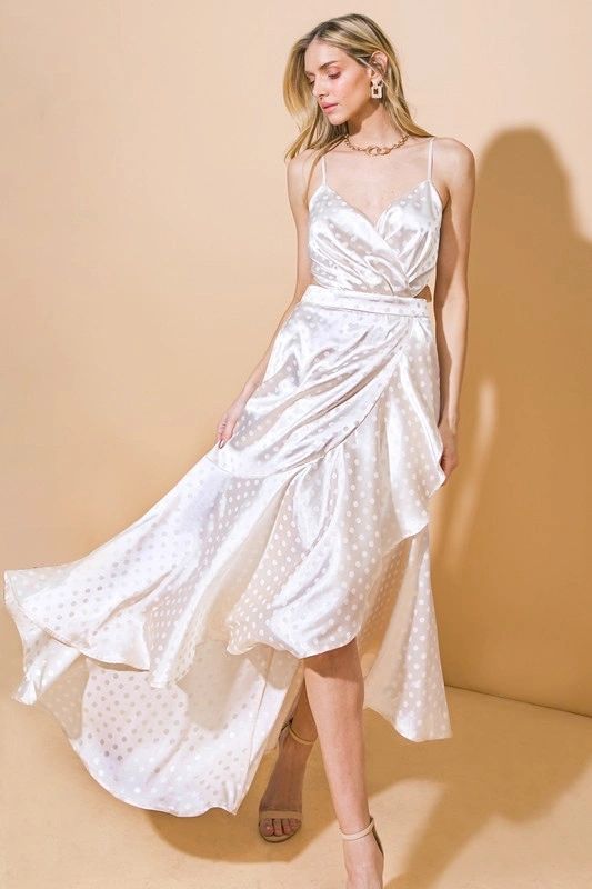 VESTIDO ENVOLVENTE BEIGE