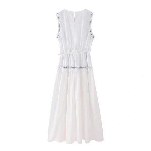 VESTIDO BLANCO BORDADO AZUL