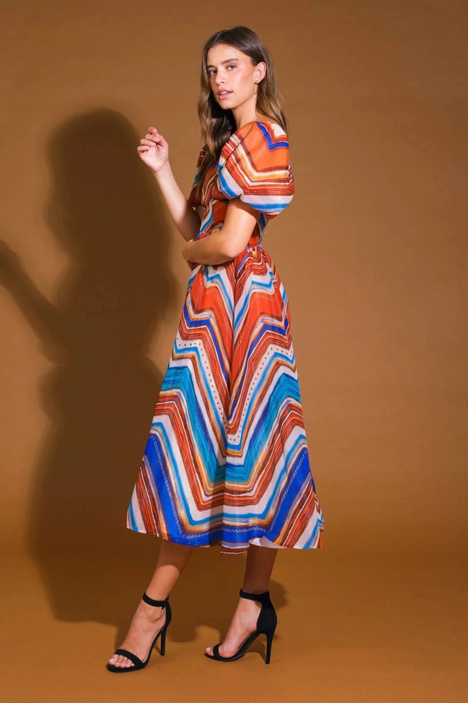 VESTIDO MANGA ABULLONADA