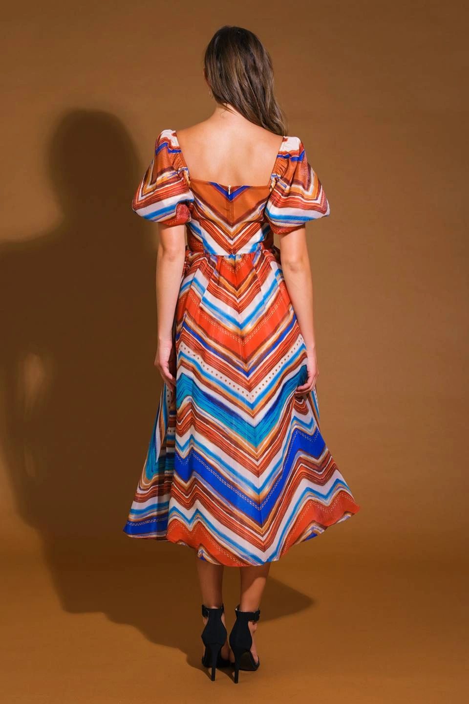 VESTIDO MANGA ABULLONADA