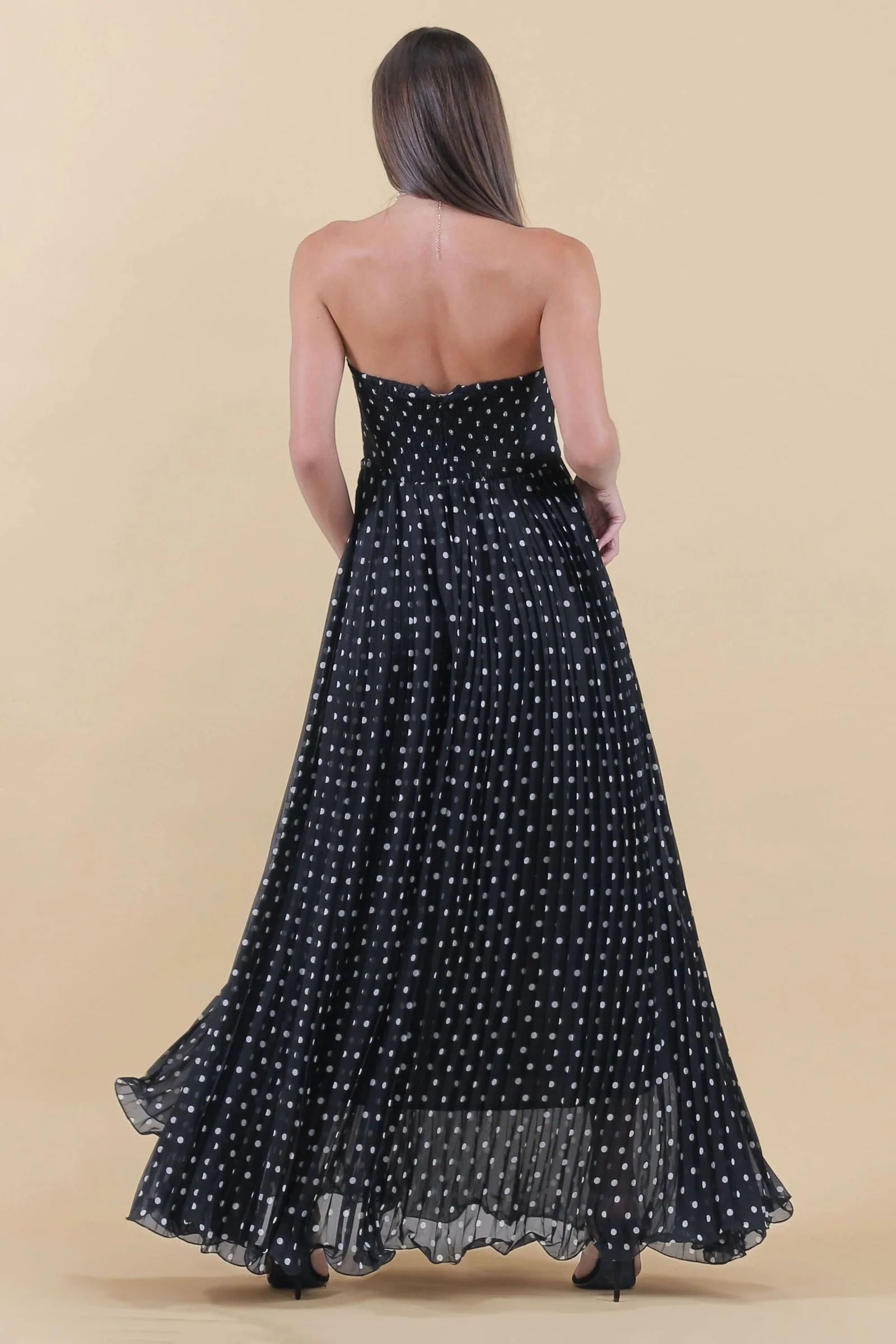 VESTIDO COLLAR PERLAS
