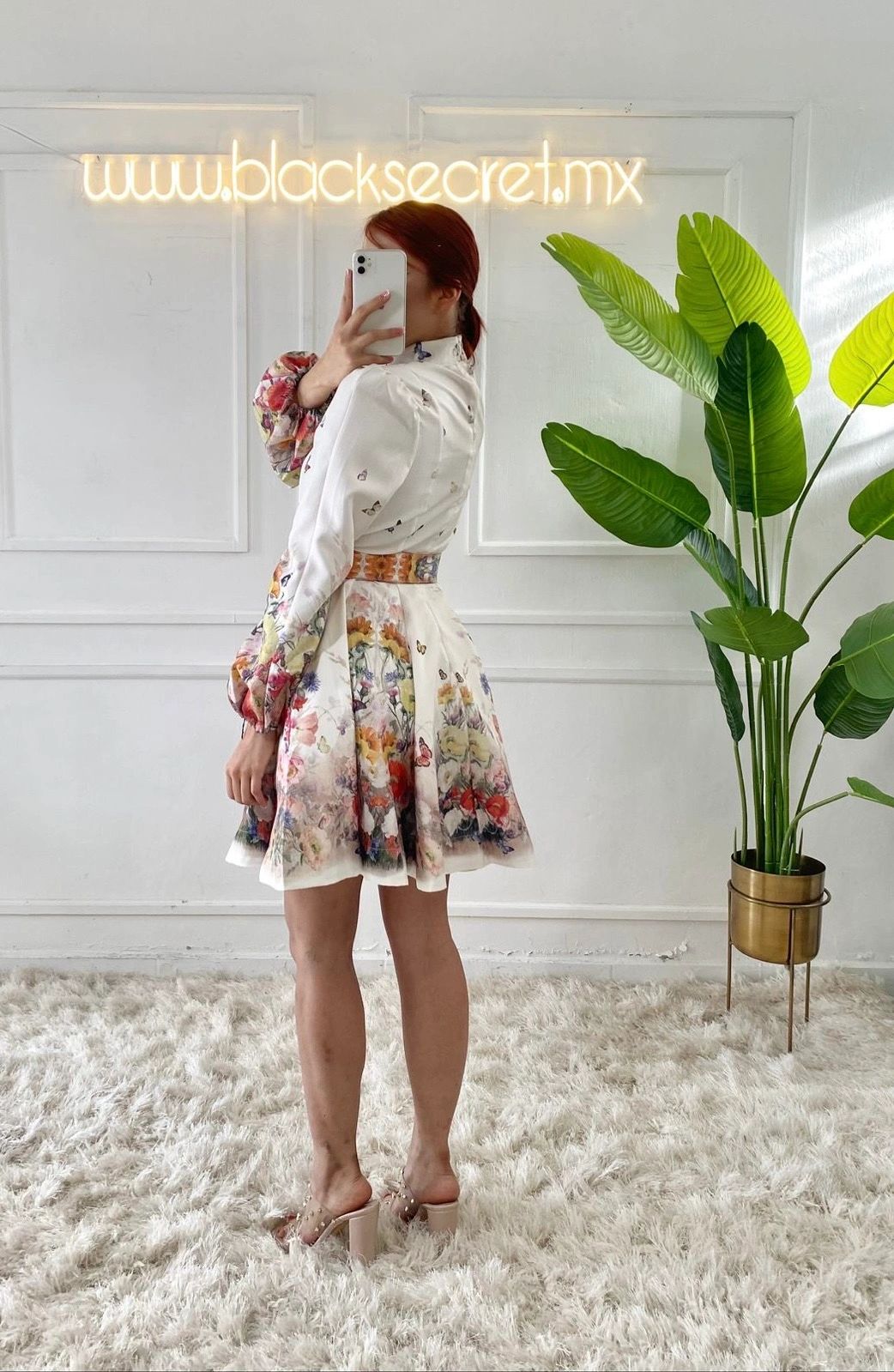 VESTIDO LLUVIA DE MARIPOSAS