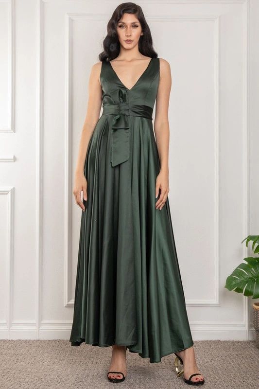 MAXI VESTIDO ESCOTE V
