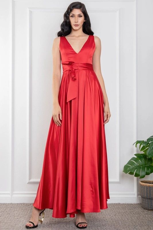 MAXI VESTIDO ESCOTE V