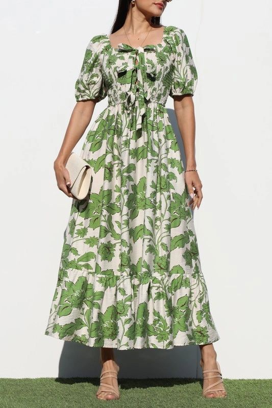 VESTIDO CON RESORTE EN PARTE ALTA
