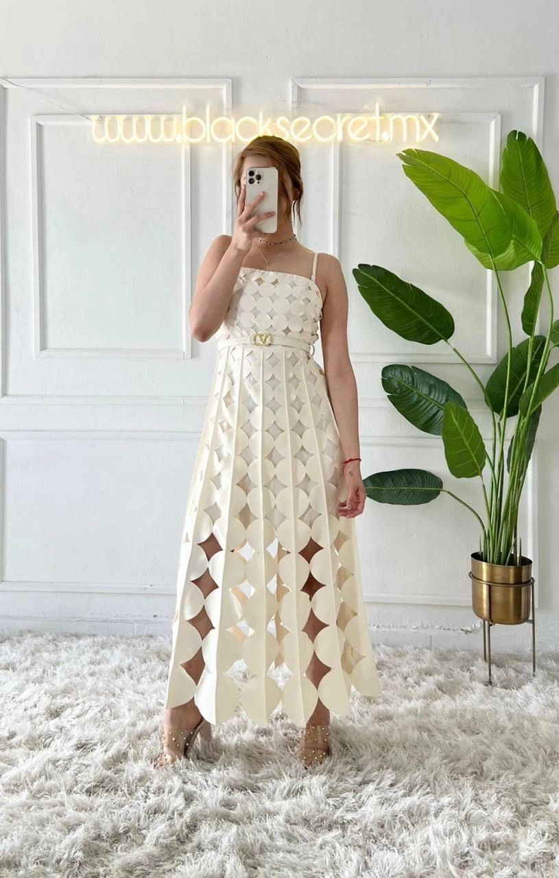 VESTIDO DE TIRAS