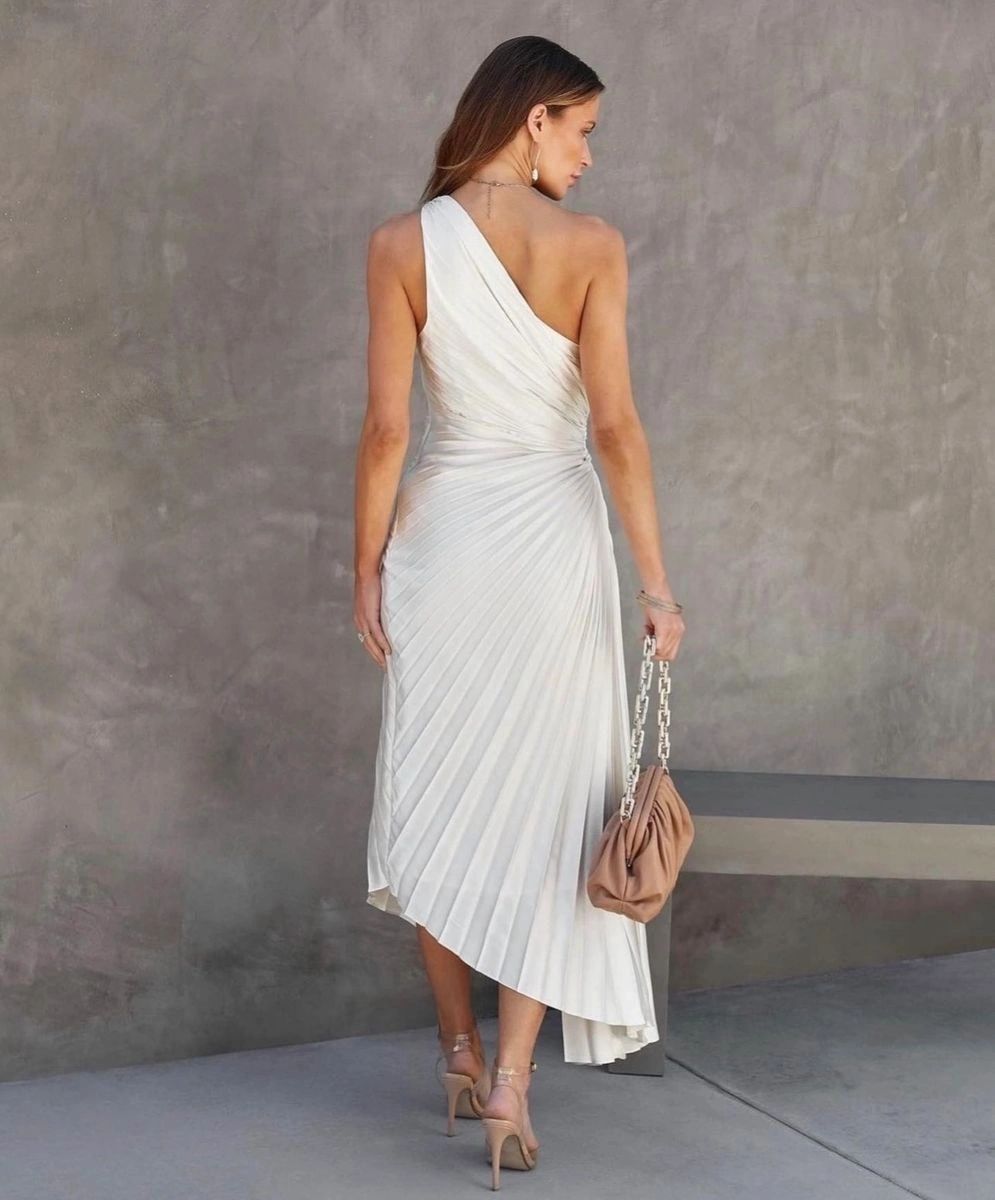 VESTIDO ESCOTE ASIMETRICO PLISADO