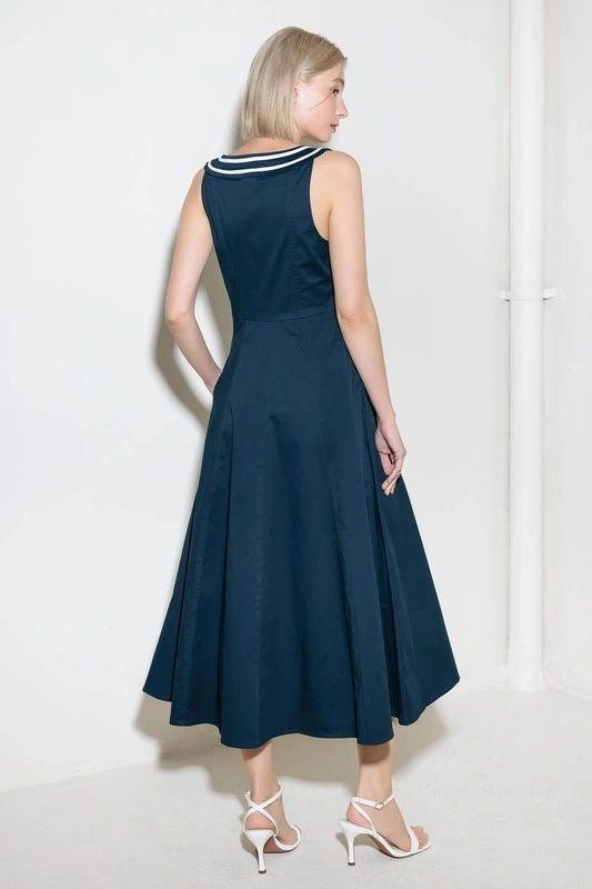 VESTIDO AZUL LINEAS BLANCAS
