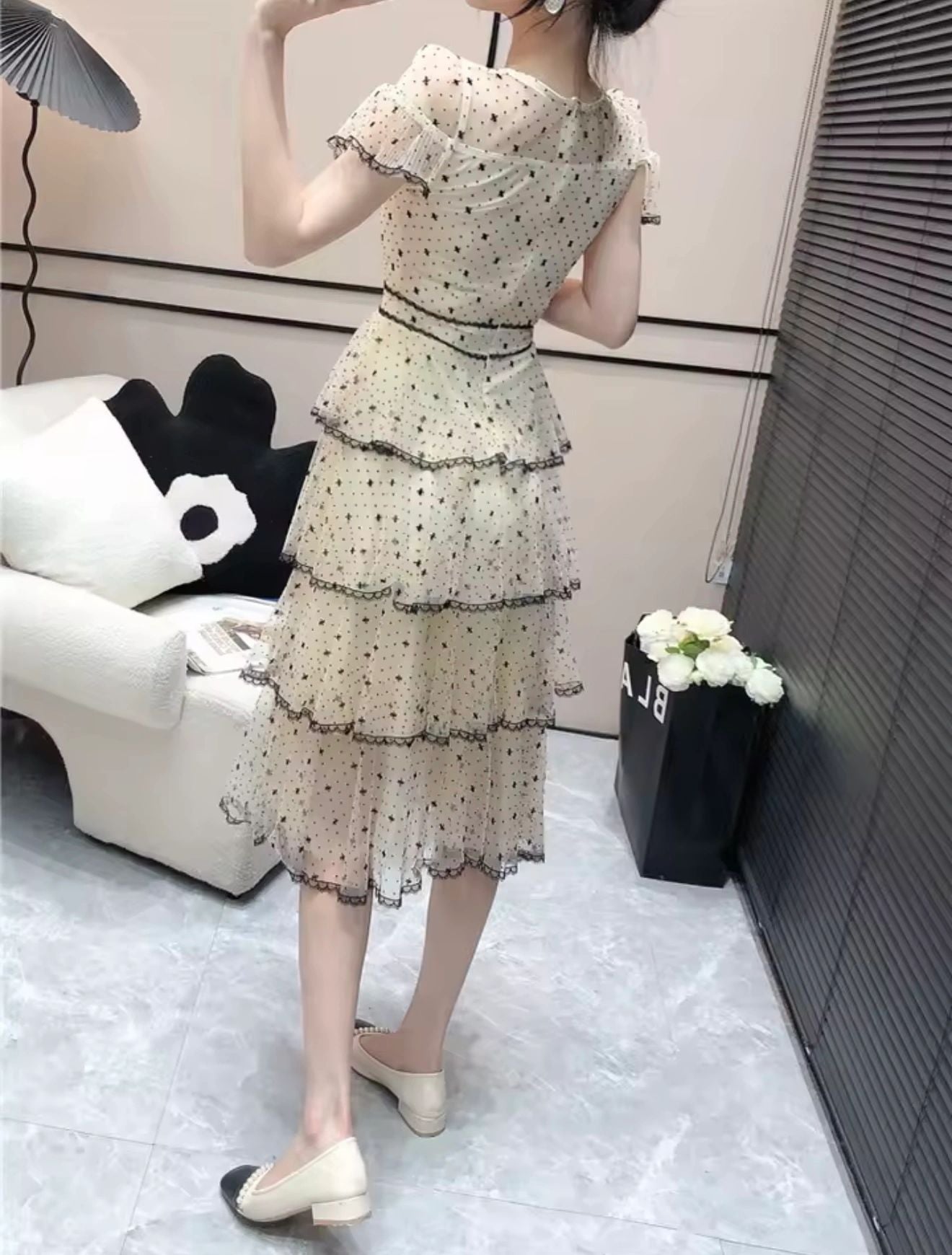 VESTIDO BEIGE/NEGRO