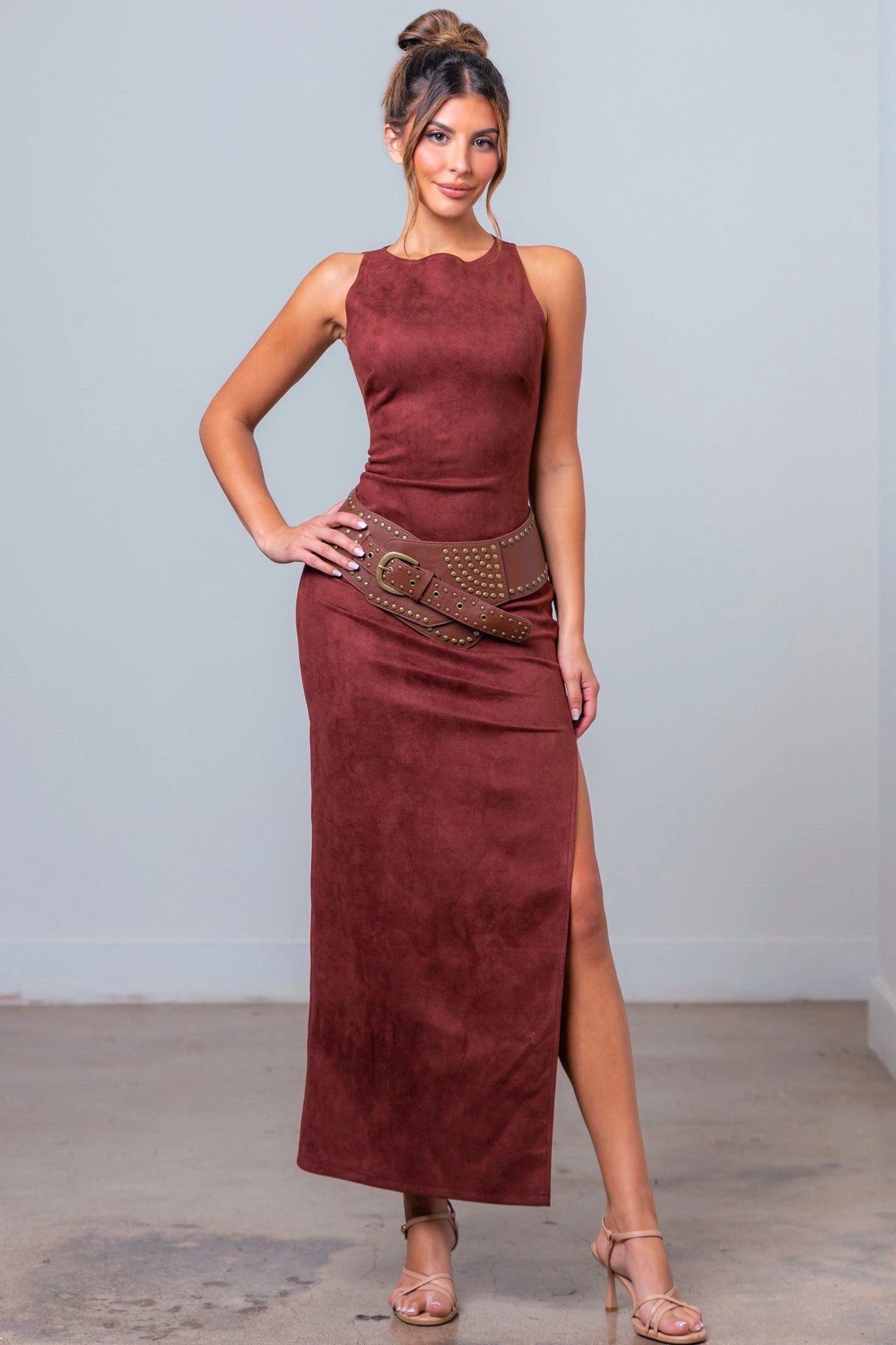 VESTIDO SUEDE STRETCH TINTO (INCLUYE CINTURÓN)