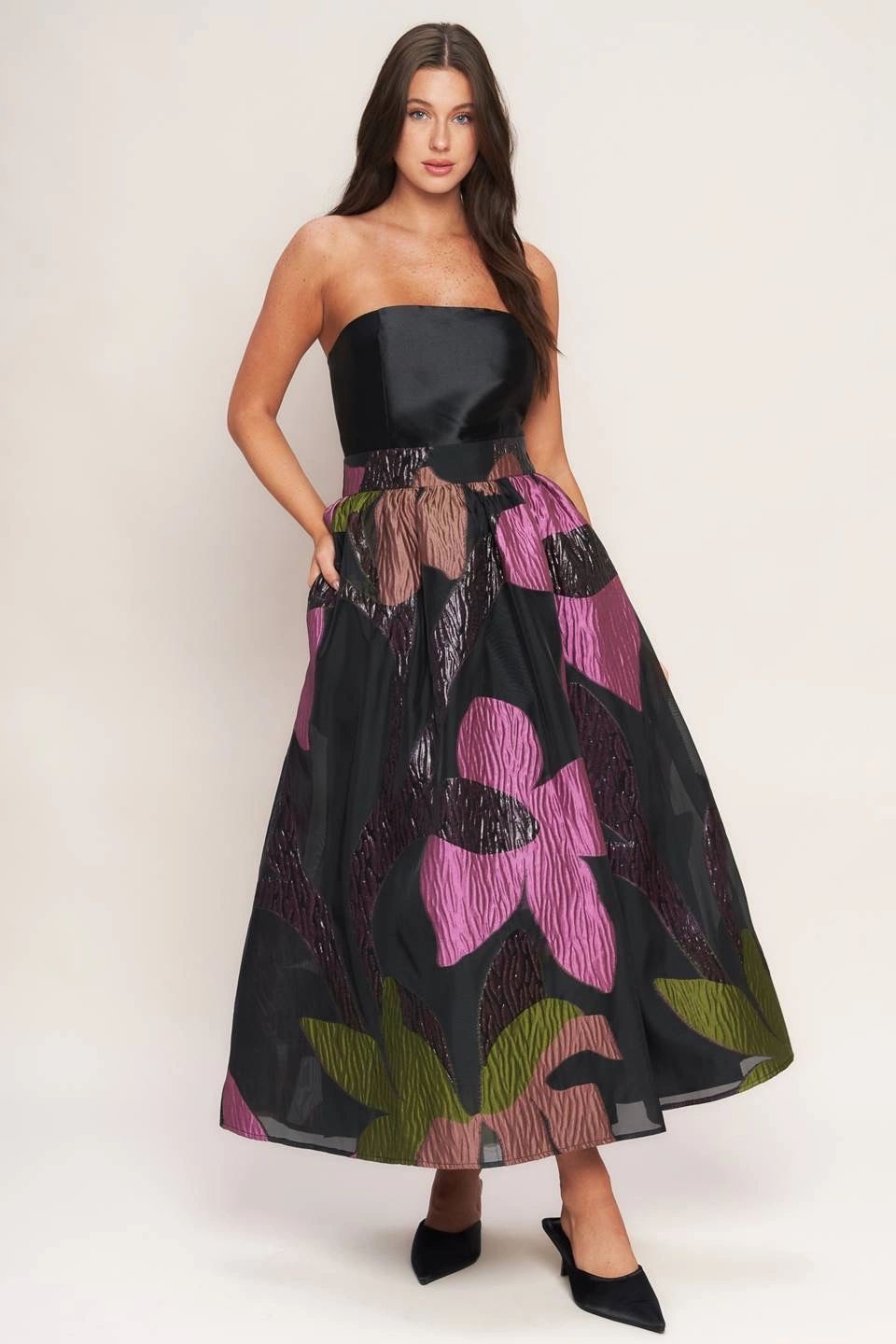 VESTIDO BROCADO MORADO