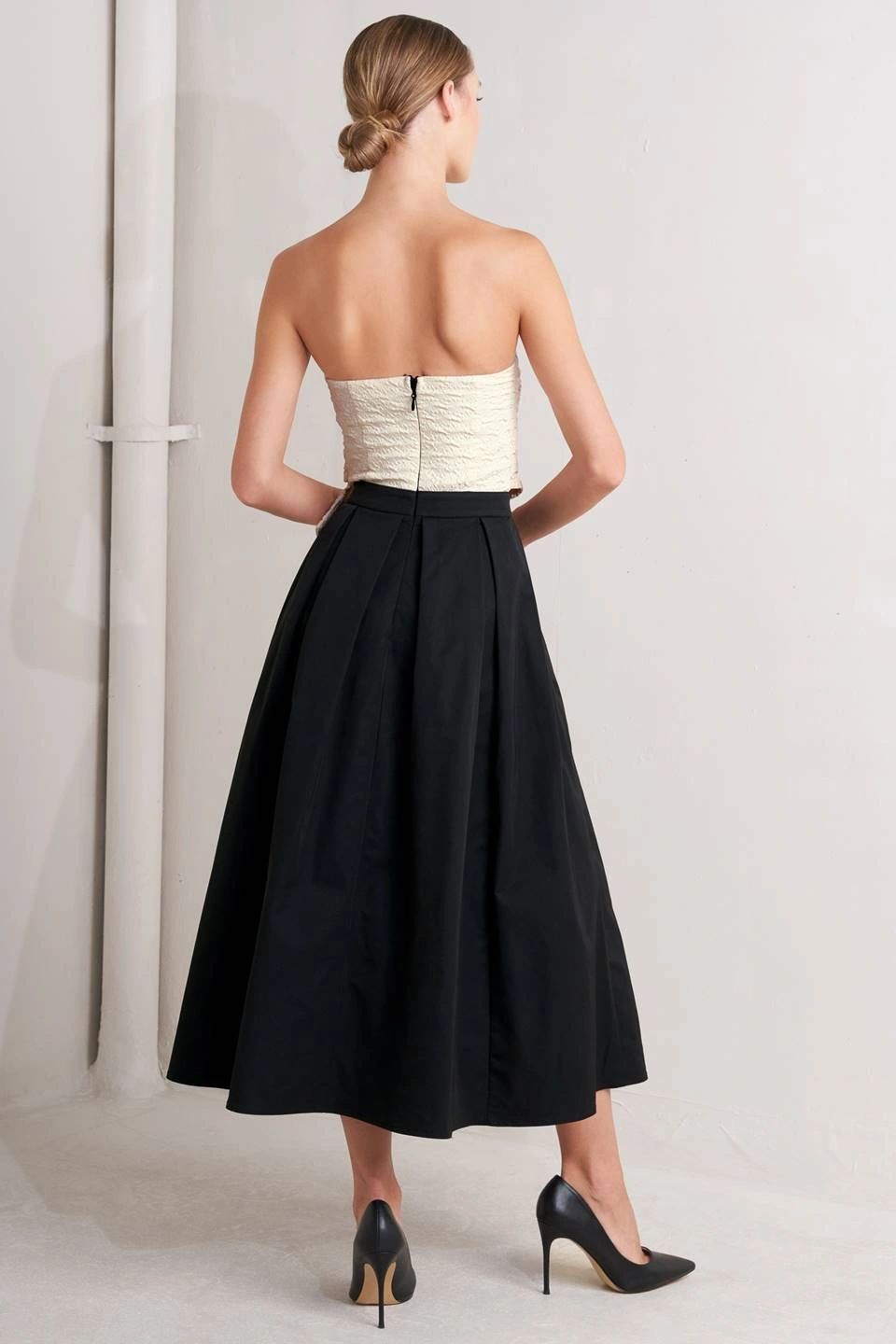 VESTIDO BEIGE/NEGRO