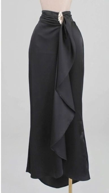 FALDA SATIN HEBILLA