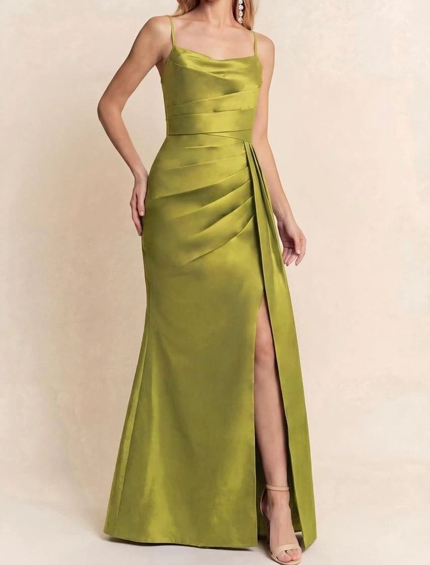 VESTIDO LISO STRAPLESS
