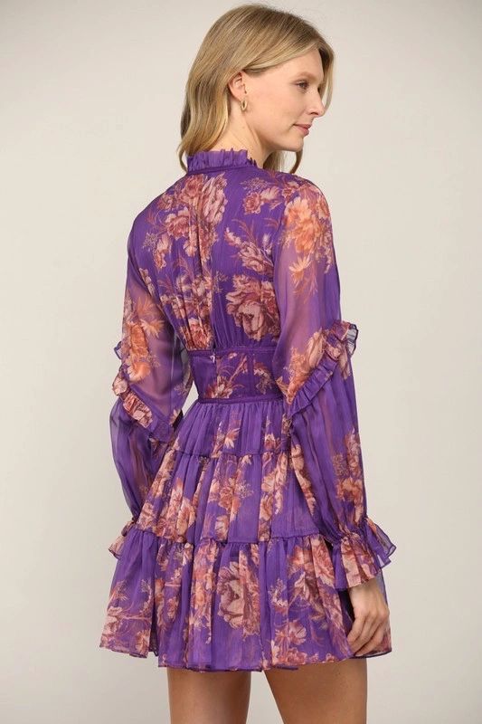 VESTIDO MORADO ESTILO VICTORIANO