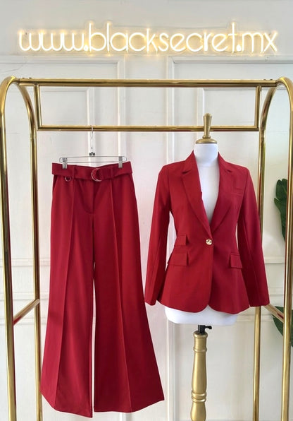 TRAJE TIPO SASTRE ROJO