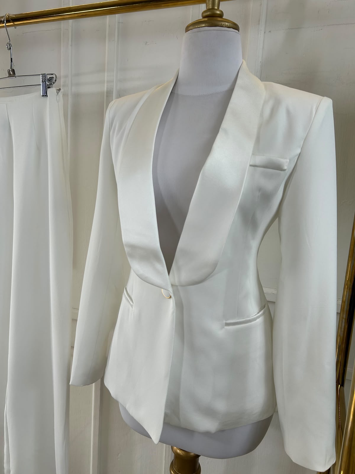 TUXEDO BLANCO